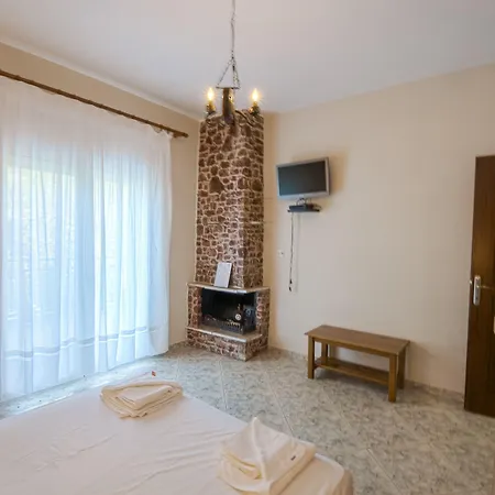 Petra Mare Apartmán Alikí