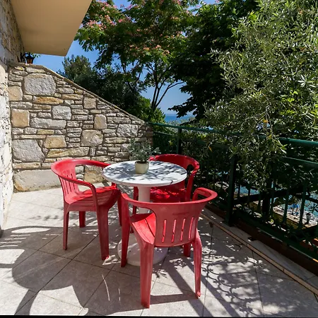 Petra Mare Apartmán Alikí