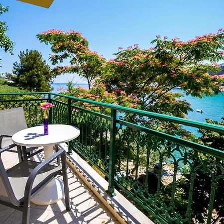 Lägenhet Petra Mare Alikí