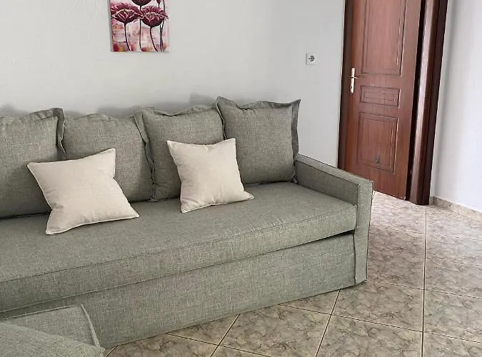 Petra Mare Apartament Alikí