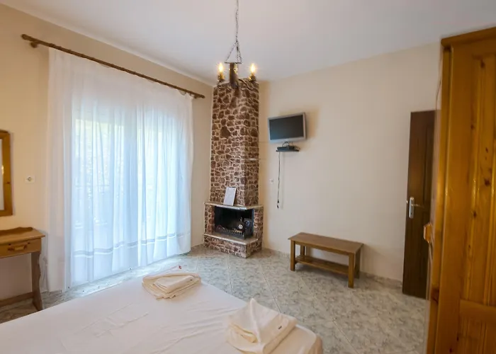 Petra Mare Apartment Alikí