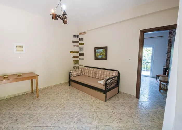 Petra Mare Apartament Alikí