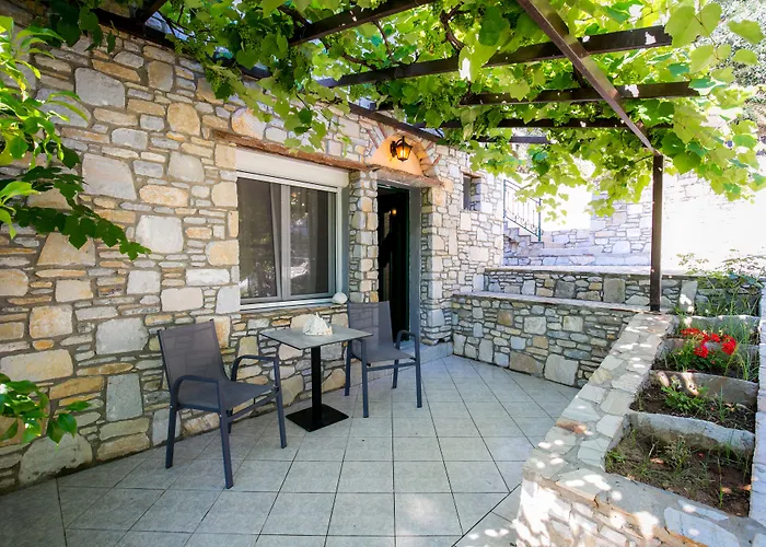 Petra Mare Apartament Alikí