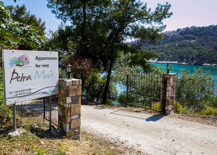 Petra Mare Apartament Alikí